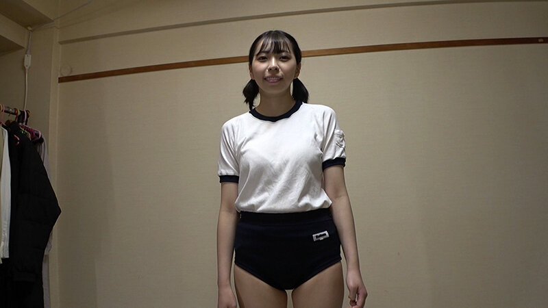 神田ゆい ムチムチ美尻 神ブルマ 美少女やぽっちゃり娘らにピチピチブルマ＆体操着を着せ、ハミパン、ムレムレワレメを毛穴まで見えるほどの超ドアップ接写！さらに尻コキ、着衣お漏らし放尿やブルマぶっかけ等ブルマ好きに送る完全着衣フェチAV