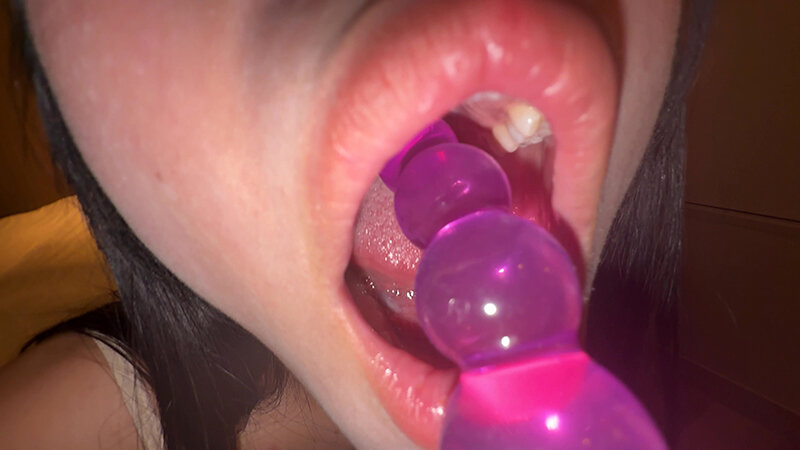 【個人撮影】七藤優亜 初喉チンコ触り＆超長舌を開口器で観察